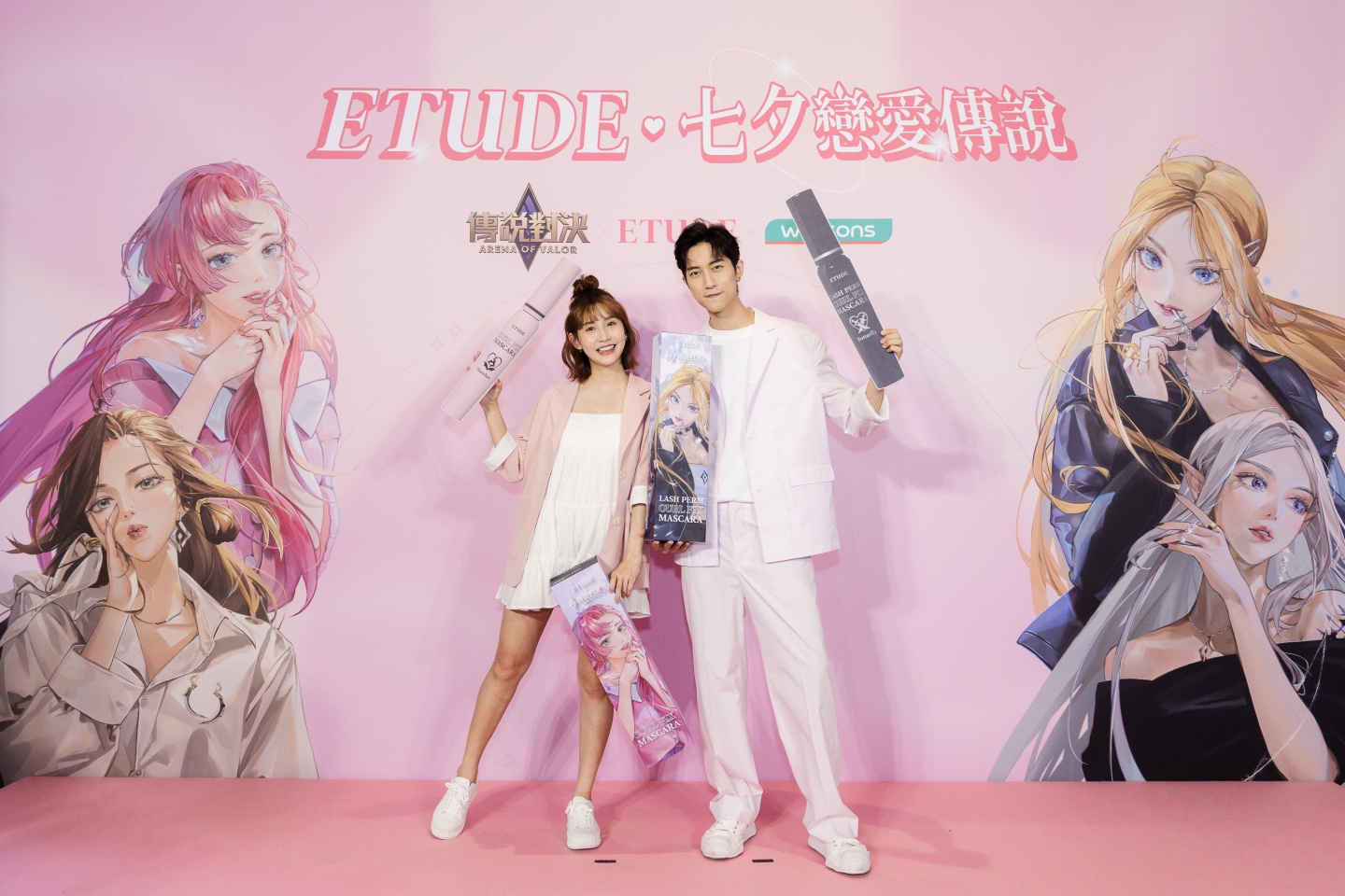 七夕限定!《Garena 传说对决》× ETUDE 联名彩妆品,一起抽抽看情侣造型吧 内容图2 潮品文-大潮社旗下实时最新热点娱乐时尚数码等新闻资讯网站! 七夕限定!《Garena 传说对决》 ETUDE 联名彩妆品,一起抽抽看情侣造型吧