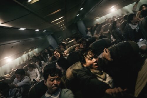 无雷心得｜《紧急迫降》压迫感无间断 突破想像的航空灾难电影