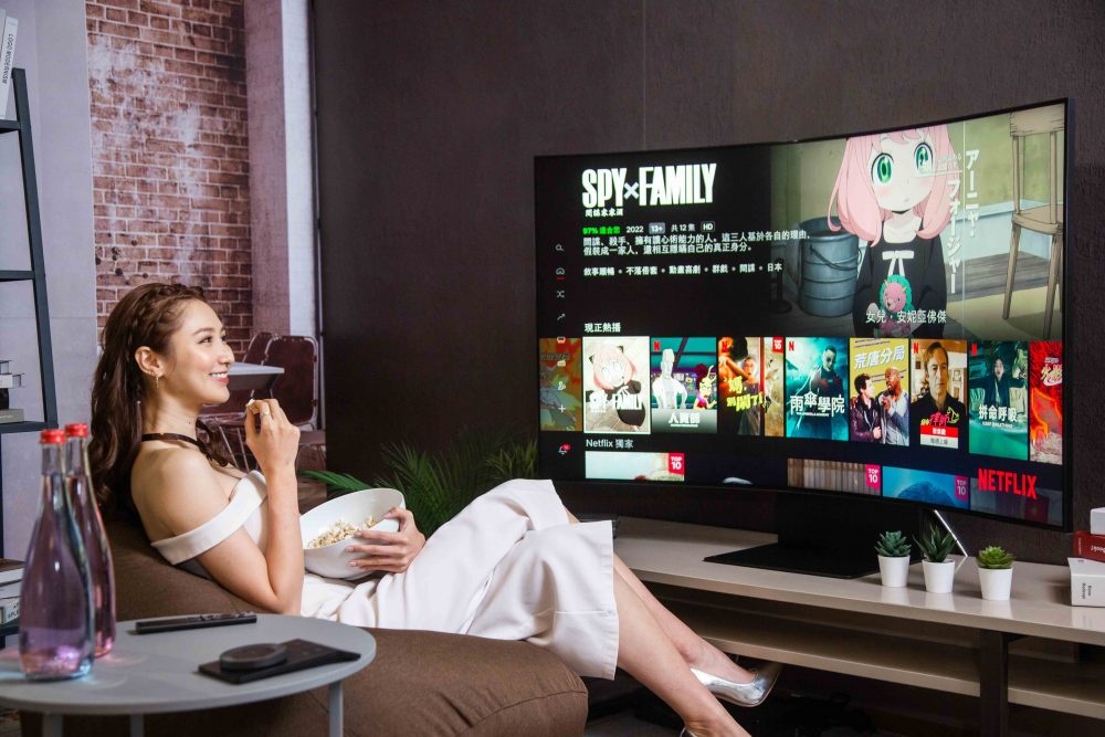 三星发表超大尺寸曲面萤幕:55 吋 1000R 奥德赛 Odyssey Ark!早鸟买就送 PS5 内容图1 潮品文-大潮社旗下实时最新热点娱乐时尚数码等新闻资讯网站! 三星发表超大尺寸曲面萤幕:55 吋 1000R 奥德赛 Odyssey Ark!早鸟买就送 PS5