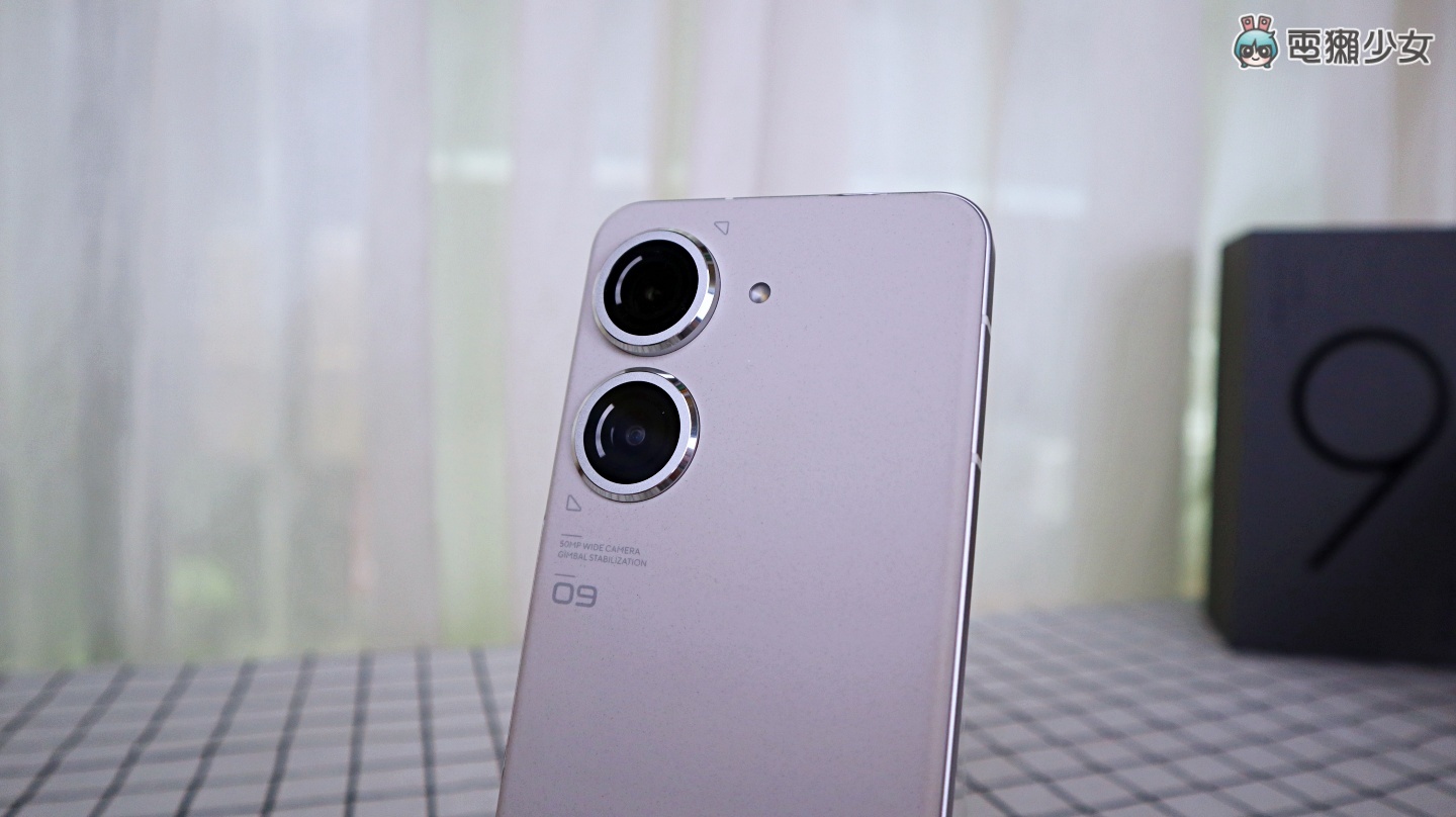 开箱｜30天深度体验心得！ ASUS Zenfone 9 不玩花样，造就年度最佳手感