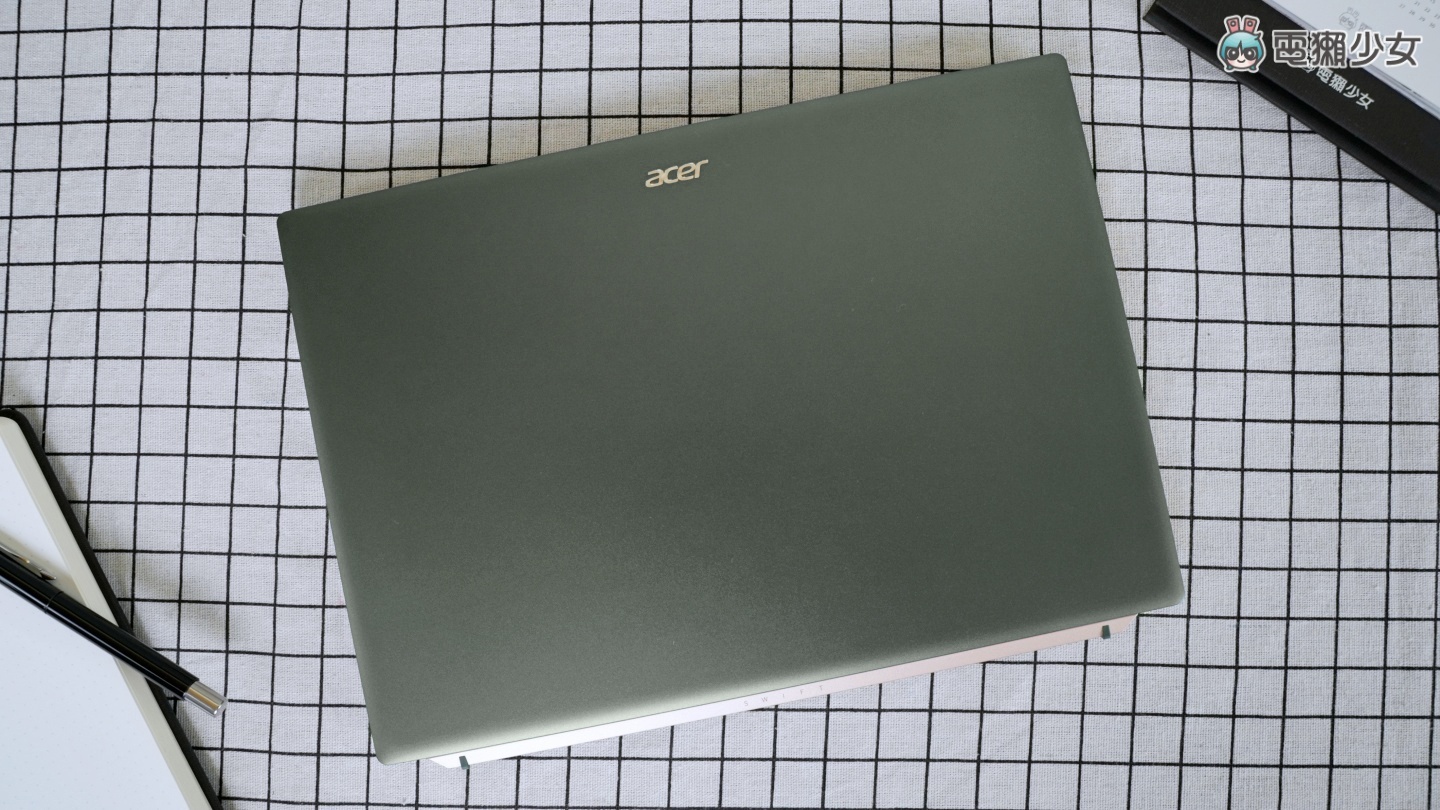 开箱|理想身型、质感外型!Acer Swift 5 轻薄外观与效能再进化,搭载 Intel 第 12 代处理器成就商务首选 内容图2 潮品文-大潮社旗下实时最新热点娱乐时尚数码等新闻资讯网站! 开箱|理想身型、质感外型!Acer Swift 5 轻薄外观与效能再进化,搭载 Intel 第 12 代处理器成就商务首选