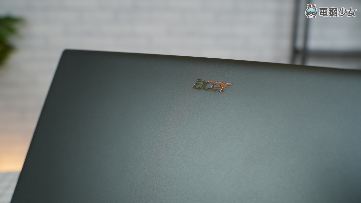 开箱|理想身型、质感外型!Acer Swift 5 轻薄外观与效能再进化,搭载 Intel 第 12 代处理器成就商务首选 内容图5 潮品文-大潮社旗下实时最新热点娱乐时尚数码等新闻资讯网站! 开箱|理想身型、质感外型!Acer Swift 5 轻薄外观与效能再进化,搭载 Intel 第 12 代处理器成就商务首选