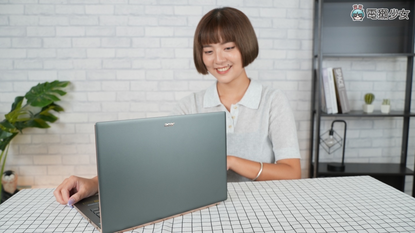 开箱|理想身型、质感外型!Acer Swift 5 轻薄外观与效能再进化,搭载 Intel 第 12 代处理器成就商务首选 内容图20 潮品文-大潮社旗下实时最新热点娱乐时尚数码等新闻资讯网站! 开箱|理想身型、质感外型!Acer Swift 5 轻薄外观与效能再进化,搭载 Intel 第 12 代处理器成就商务首选