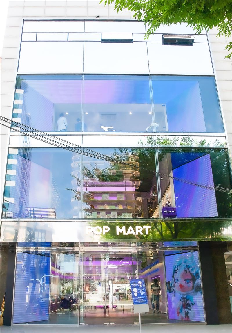 席卷全球潮玩品牌来台!泡泡玛特内地中国台湾首店这天开幕 内容图4 潮品文-大潮社旗下实时最新热点娱乐时尚数码等新闻资讯网站! POP MART泡泡玛特今年7月于首尔弘大商圈开出旗舰店。(图/品牌提供)