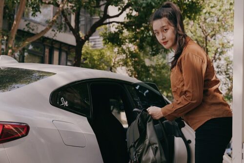 女子车流图鉴｜Drive my car, BMW 2GC M Sport