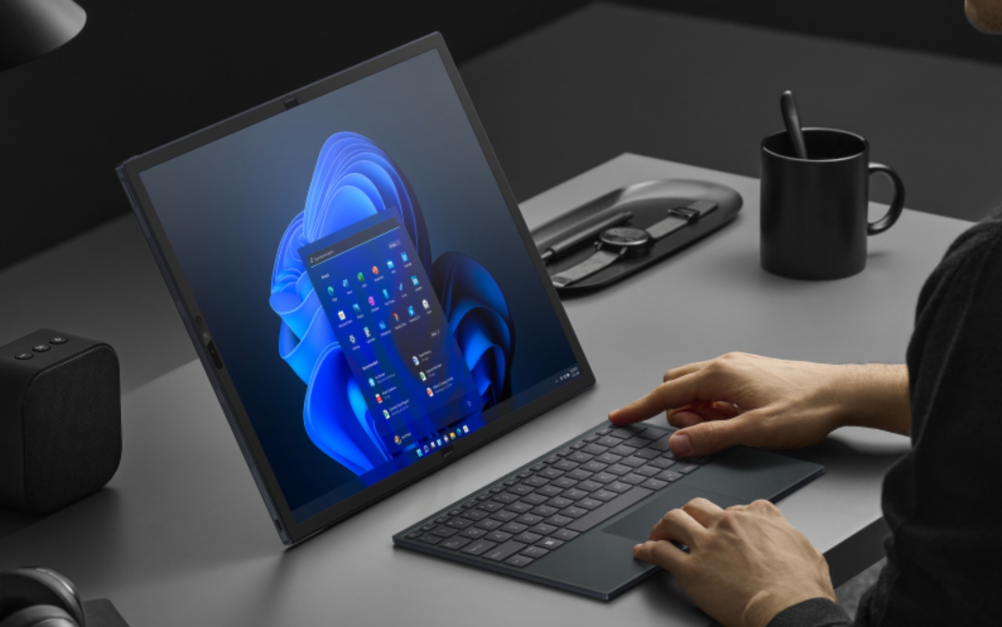 2022 折叠笔电规格比较：新版 Lenovo ThinkPad X1 Fold 跟 ASUS Zenbook 17 Fold OLED 哪个更优秀？