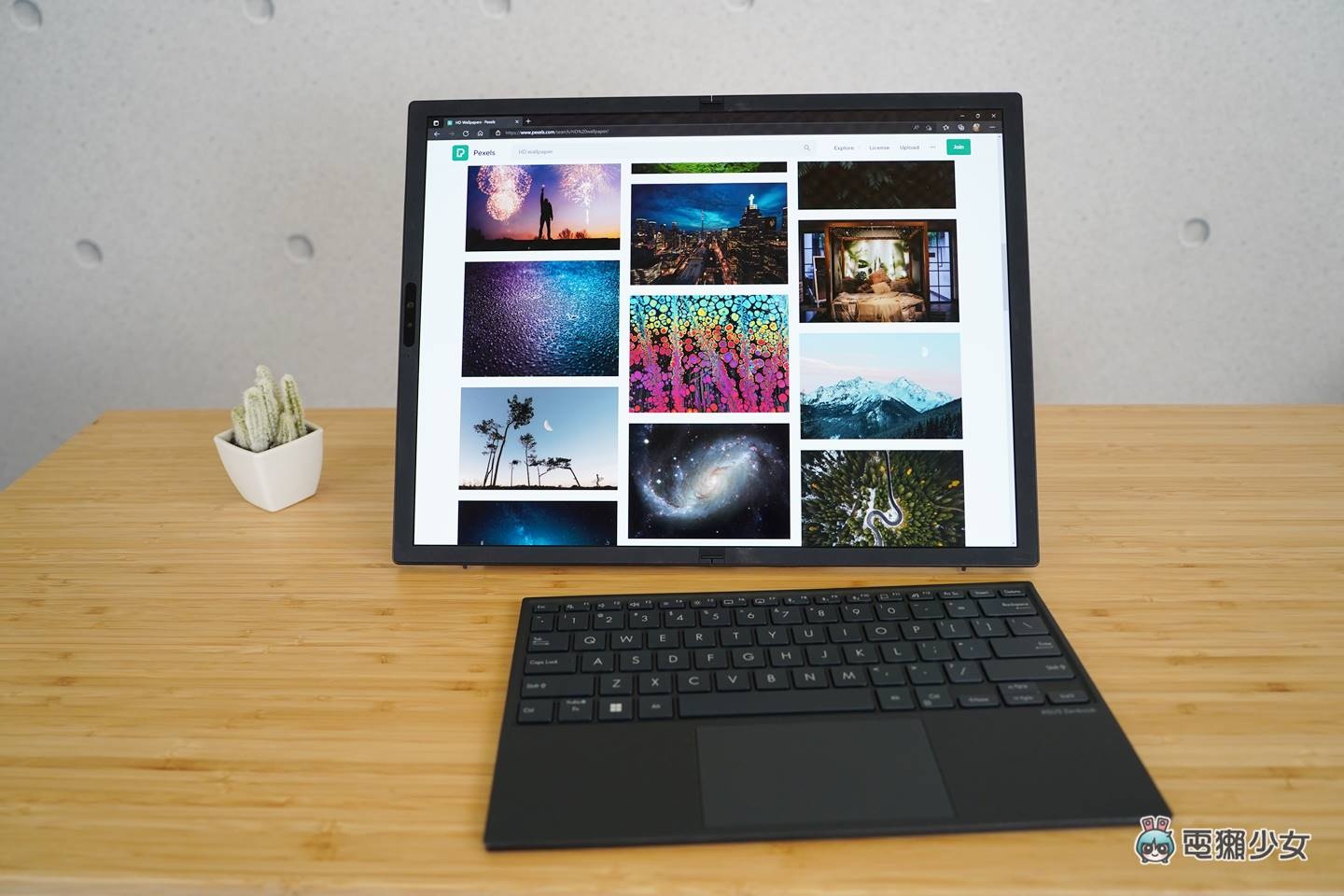 折叠笔电来了!Zenbook 17 Fold OLED 是平板也是笔电,使用心得与感想 内容图6 潮品文-大潮社旗下实时最新热点娱乐时尚数码等新闻资讯网站! 折叠笔电来了!Zenbook 17 Fold OLED 是平板也是笔电,使用心得与感想