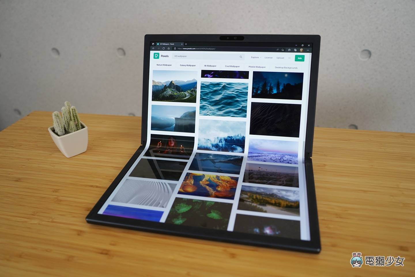 折叠笔电来了!Zenbook 17 Fold OLED 是平板也是笔电,使用心得与感想 内容图7 潮品文-大潮社旗下实时最新热点娱乐时尚数码等新闻资讯网站! 折叠笔电来了!Zenbook 17 Fold OLED 是平板也是笔电,使用心得与感想