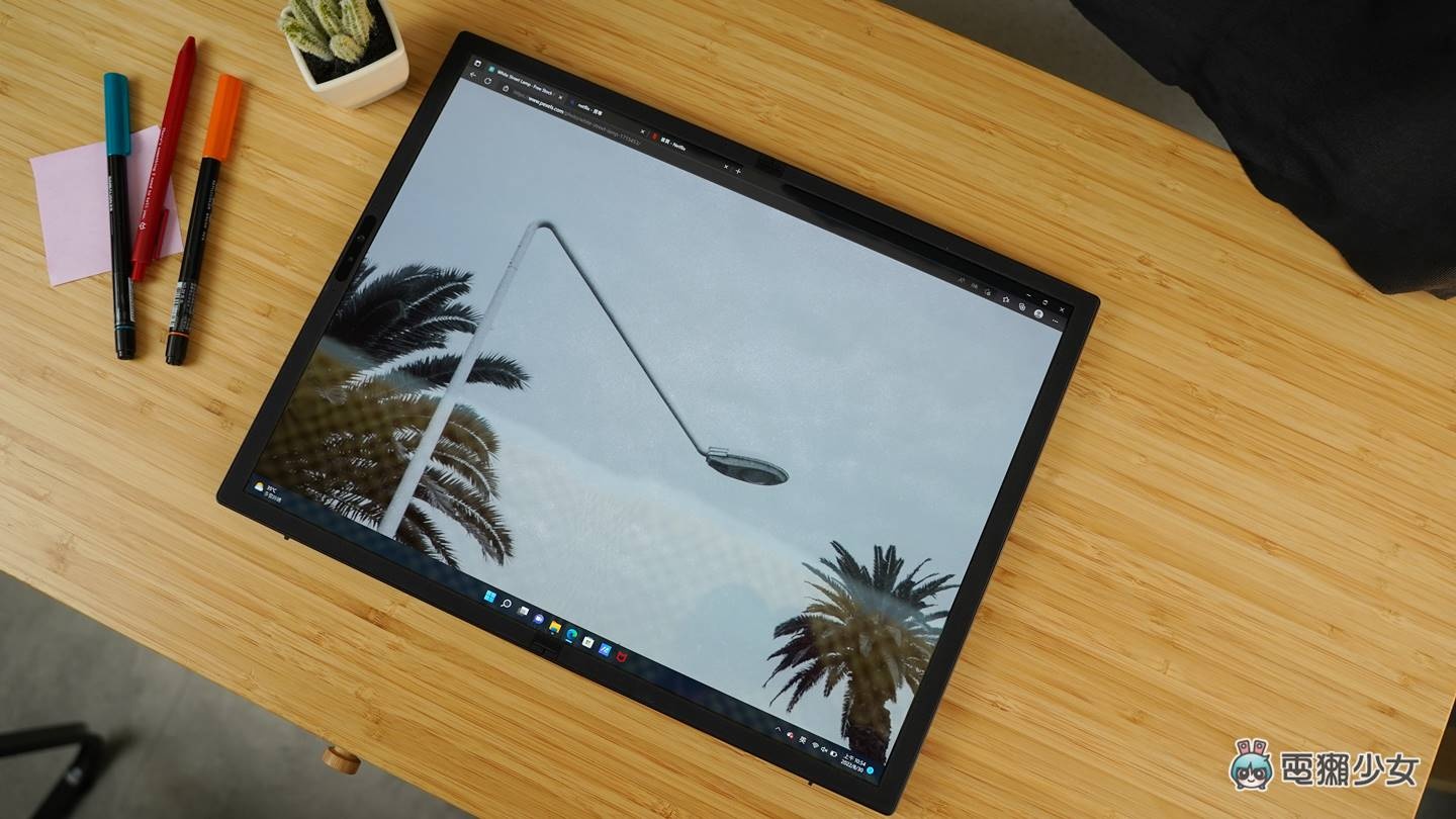 折叠笔电来了!Zenbook 17 Fold OLED 是平板也是笔电,使用心得与感想 内容图10 潮品文-大潮社旗下实时最新热点娱乐时尚数码等新闻资讯网站! 折叠笔电来了!Zenbook 17 Fold OLED 是平板也是笔电,使用心得与感想