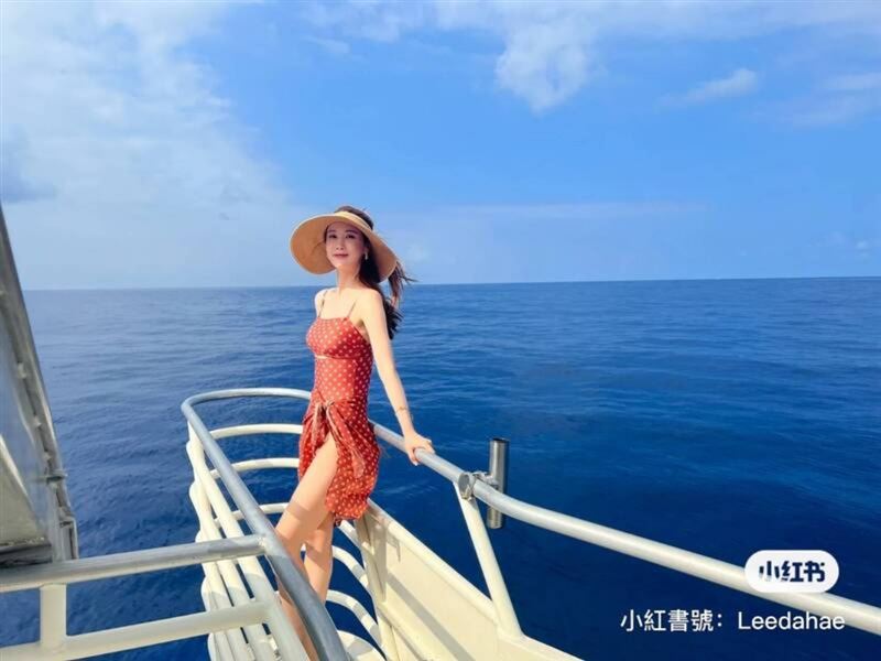 李多海目前正在夏威夷度假晒出不少美照。（图／翻摄自Leedahae小红书）