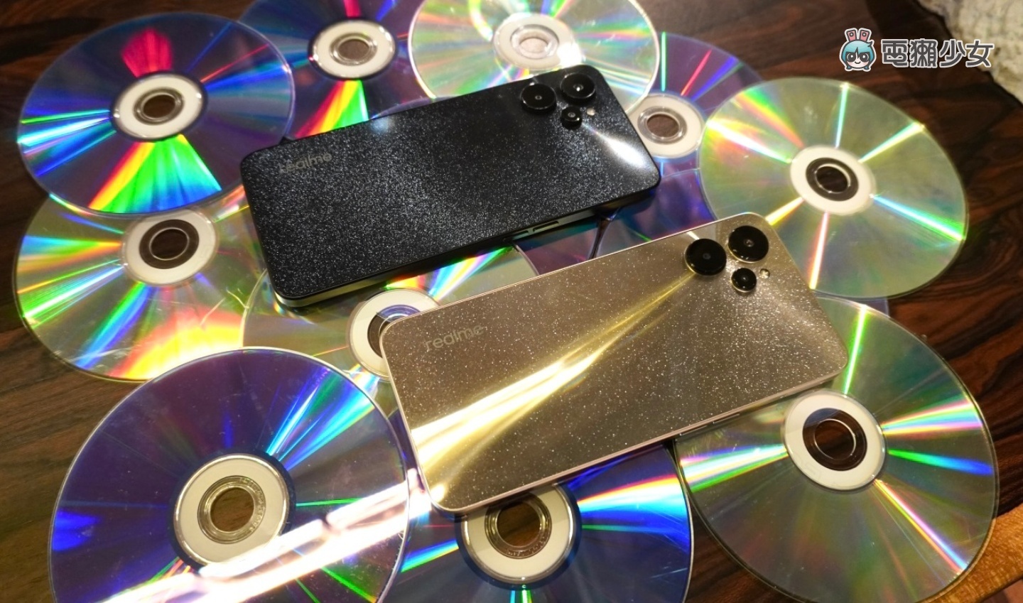 出门|realme 9i 5G 复刻 CD 光感设计超吸睛!售价新台币 7,990 元 将于 9/23 在台开卖 内容图11 潮品文-大潮社旗下实时最新热点娱乐时尚数码等新闻资讯网站! 出门|realme 9i 5G 复刻 CD 光感设计超吸睛!售价新台币 7,990 元 将于 9/23 在台开卖