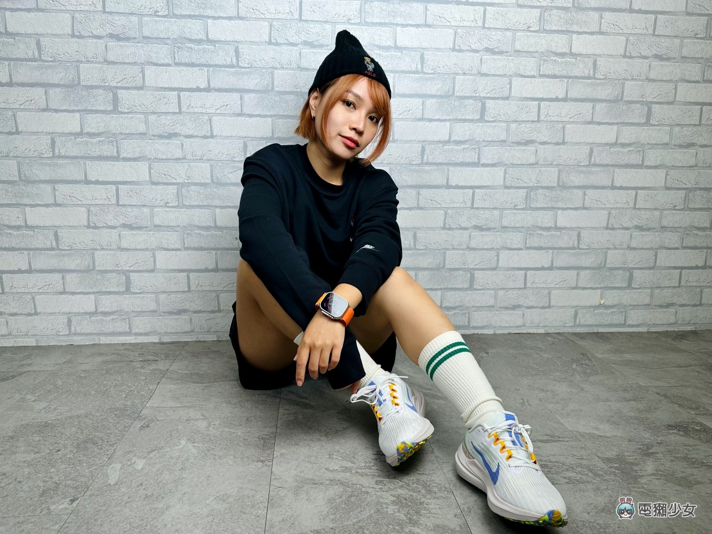 开箱|Apple Watch Ultra 实戴体验!女生戴会太大吗?重量感受如何?潜水防寒衣也没问题? 内容图9 潮品文-大潮社旗下实时最新热点娱乐时尚数码等新闻资讯网站! 开箱|Apple Watch Ultra 实戴体验!女生戴会太大吗?重量感受如何?潜水防寒衣也没问题?