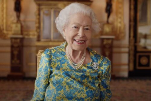 英女王“神秘投资”曝光　王族躺着也能领巨款！