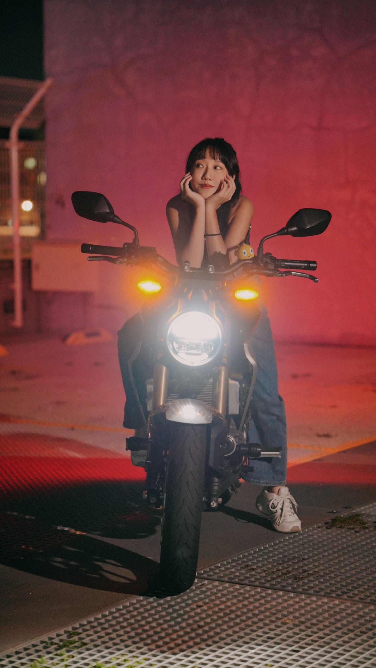 女子车流图鉴|HONDA CB300R 内容图1 潮品文-大潮社旗下实时最新热点娱乐时尚数码等新闻资讯网站! 女子车流图鉴|HONDA CB300R