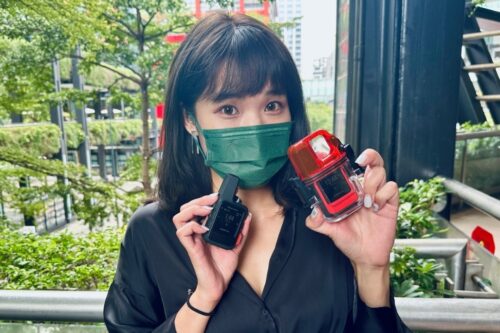 出门｜看到 Garmin inReach Mini 2 卫星通讯器本人，居然还有防水壳！登山潜水一次包办，把关户外活动安全