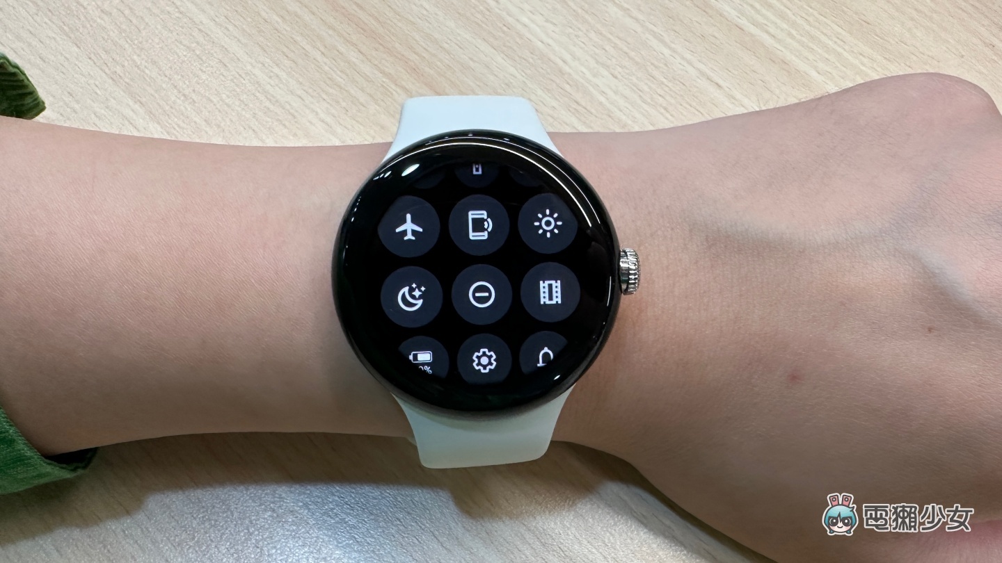 Google Pixel Watch 快速开箱!新版 Wear OS 介面流畅 圆形表面美到我一秒被收服 内容图13 潮品文-大潮社旗下实时最新热点娱乐时尚数码等新闻资讯网站! Google Pixel Watch 快速开箱!新版 Wear OS 介面流畅 圆形表面美到我一秒被收服