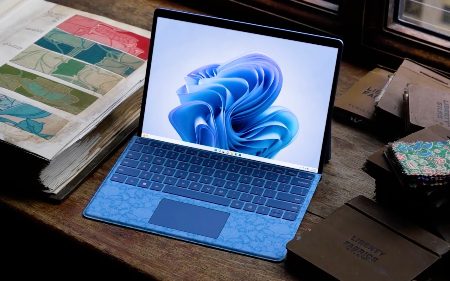 微软新一代 Surface 系列产品出炉！还有 Microsoft 365 新出 AI 制图软件服务 数码科技 图1张