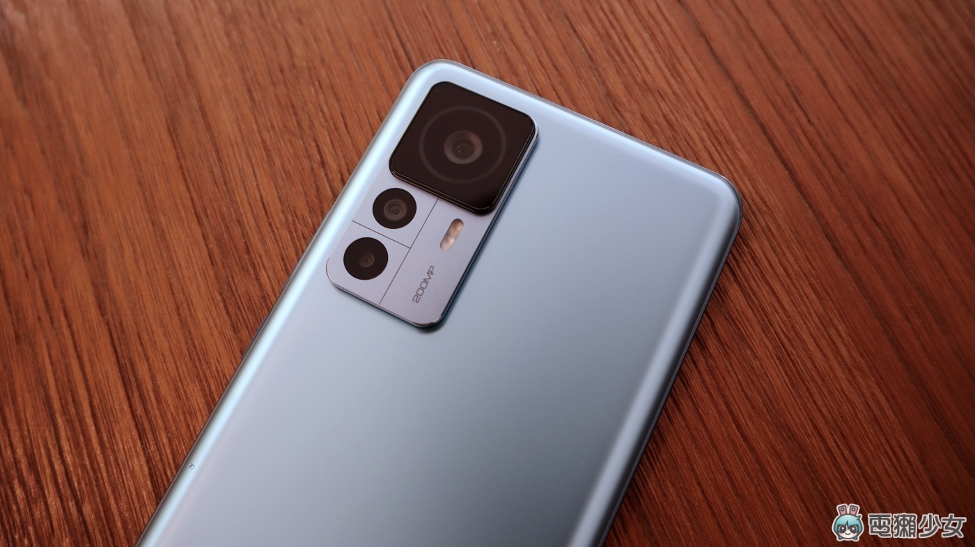 出门实拍| 2 亿像素主镜头小米 12T Pro 登场!完整体验极细致高解析拍摄 内容图9 潮品文-大潮社旗下实时最新热点娱乐时尚数码等新闻资讯网站! 出门实拍| 2 亿像素主镜头小米 12T Pro 登场!完整体验极细致高解析拍摄
