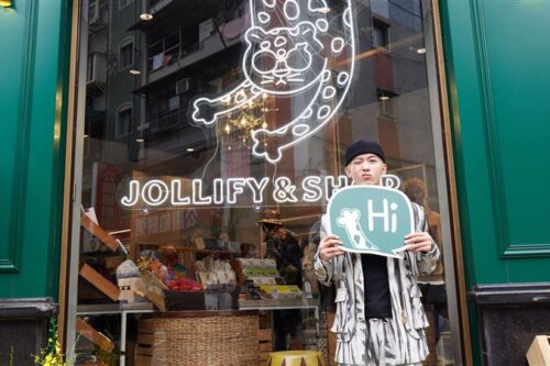 吴思贤口味超养生！每天必喝“这一款”挺设计师好友抽空逛店