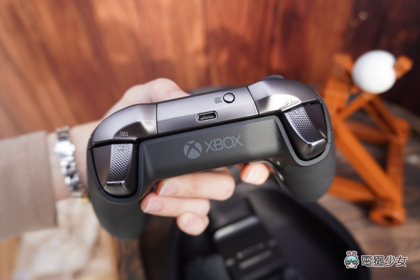 出门|《世纪帝国》25 周年快闪店来啦!第一站在台北华山开跑 Xbox 菁英手把也能客制了 内容图8 潮品文-大潮社旗下实时最新热点娱乐时尚数码等新闻资讯网站! 出门|《世纪帝国》25 周年快闪店来啦!第一站在台北华山开跑 Xbox 菁英手把也能客制了