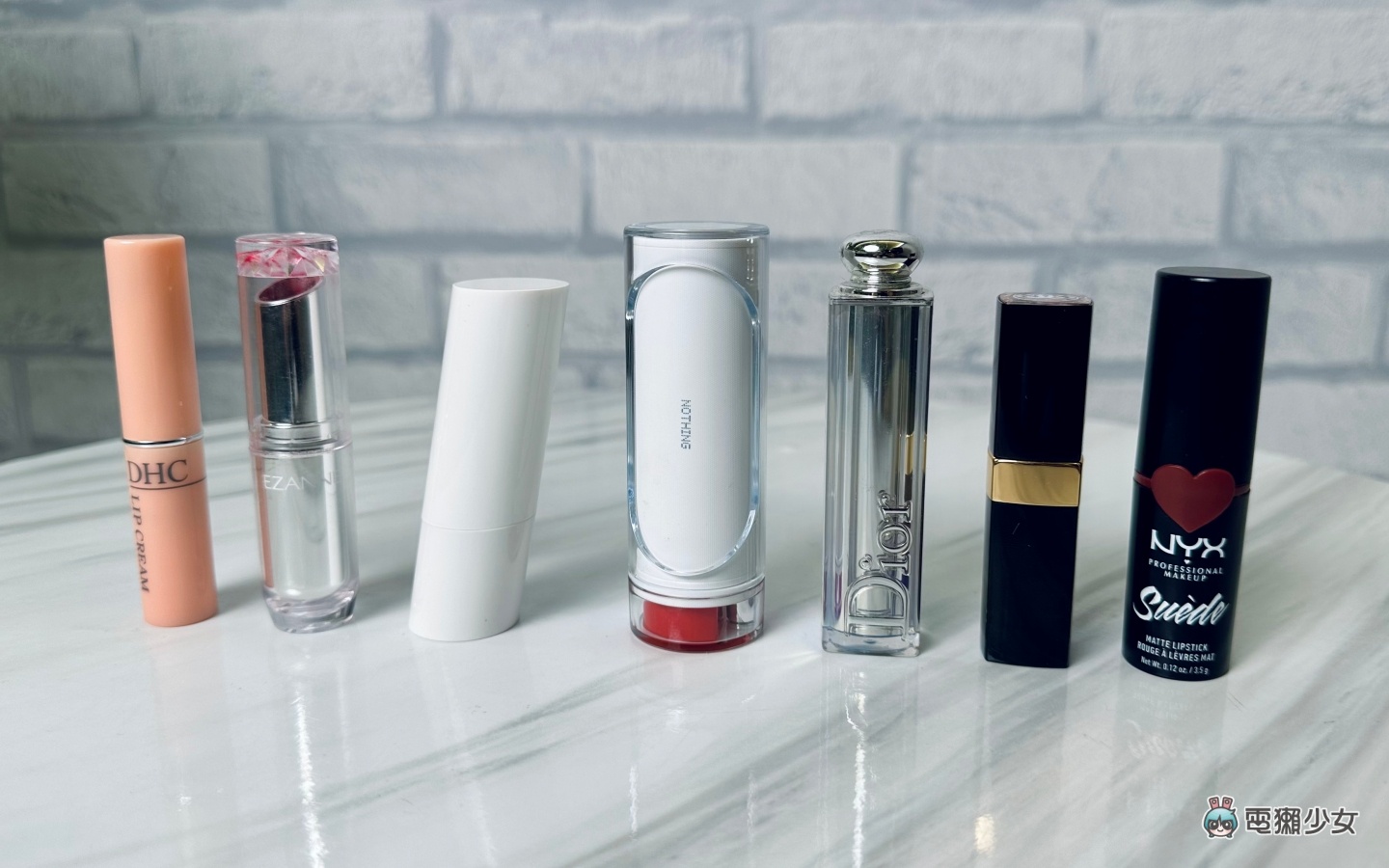 开箱|口红耳机 Nothing Ear (stick) 来了!小耳朵真的轻松戴整天?新的半入耳式耳机,音质评测、优缺整理给你! 内容图4 潮品文-大潮社旗下实时最新热点娱乐时尚数码等新闻资讯网站! 开箱|口红耳机 Nothing Ear (stick) 来了!小耳朵真的轻松戴整天?新的半入耳式耳机,音质评测、优缺整理给你!