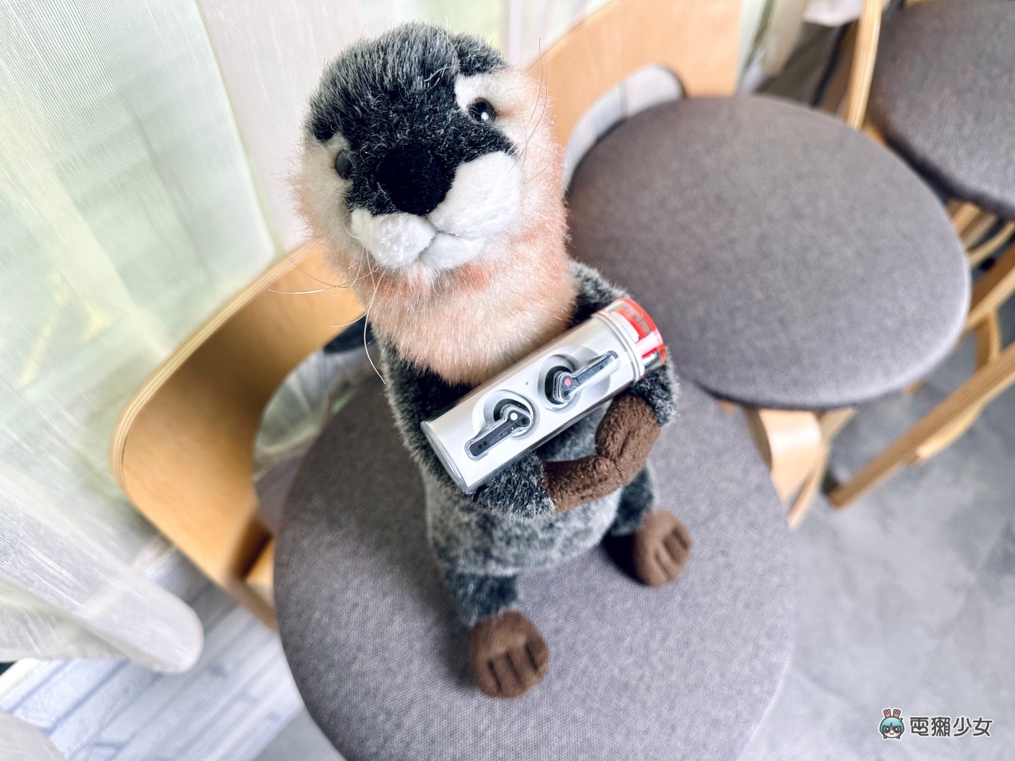 开箱|口红耳机 Nothing Ear (stick) 来了!小耳朵真的轻松戴整天?新的半入耳式耳机,音质评测、优缺整理给你! 内容图14 潮品文-大潮社旗下实时最新热点娱乐时尚数码等新闻资讯网站! 开箱|口红耳机 Nothing Ear (stick) 来了!小耳朵真的轻松戴整天?新的半入耳式耳机,音质评测、优缺整理给你!