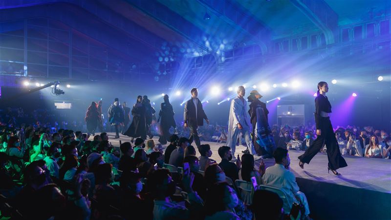 时尚盛典“2022 KFA高雄时尚大赏”黄子佼、庄凯勋共同公布得奖名单