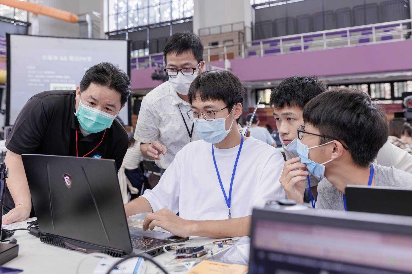 2022 新竹 X 梅竹黑客松回归实体活动顺利落幕!梅竹大奖第一名:邪万教教我 内容图1 潮品文-大潮社旗下实时最新热点娱乐时尚数码等新闻资讯网站! 2022 新竹 X 梅竹黑客松回归实体活动顺利落幕!梅竹大奖第一名:邪万教教我