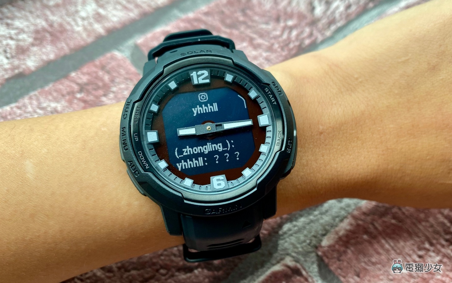 开箱|Garmin 新手表来了!Instinct Crossover 实体指针结合数位萤幕 加上太阳能让续航无限大了啦 内容图7 潮品文-大潮社旗下实时最新热点娱乐时尚数码等新闻资讯网站! 开箱|Garmin 新手表来了!Instinct Crossover 实体指针结合数位萤幕 加上太阳能让续航无限大了啦