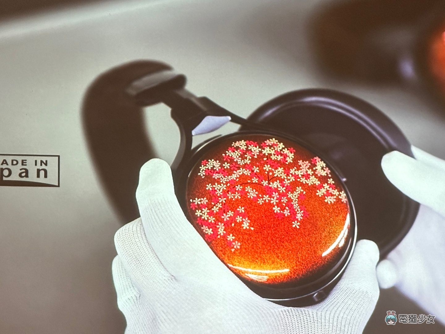 出门|铁三角 60 周年了!推出五款精美限量商品 从黑胶唱头到无线耳机 还有复刻版 Sound Burger 真的爱了 内容图4 潮品文-大潮社旗下实时最新热点娱乐时尚数码等新闻资讯网站! 出门|铁三角 60 周年了!推出五款精美限量商品 从黑胶唱头到无线耳机 还有复刻版 Sound Burger 真的爱了