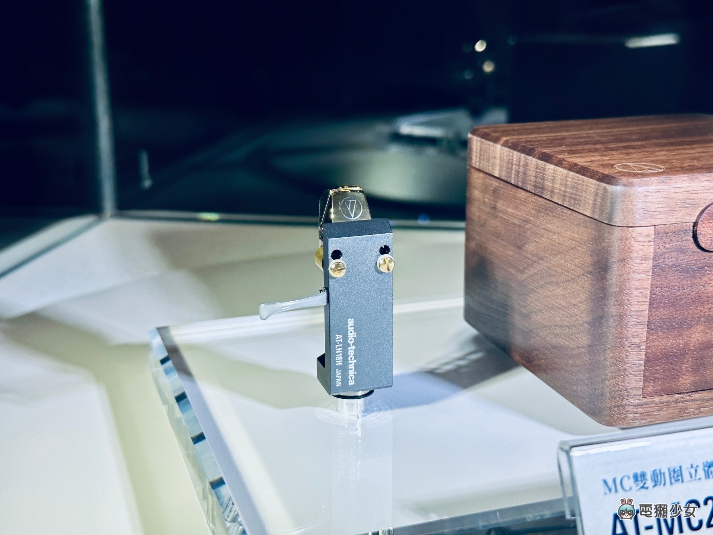 出门|铁三角 60 周年了!推出五款精美限量商品 从黑胶唱头到无线耳机 还有复刻版 Sound Burger 真的爱了 内容图7 潮品文-大潮社旗下实时最新热点娱乐时尚数码等新闻资讯网站! 出门|铁三角 60 周年了!推出五款精美限量商品 从黑胶唱头到无线耳机 还有复刻版 Sound Burger 真的爱了