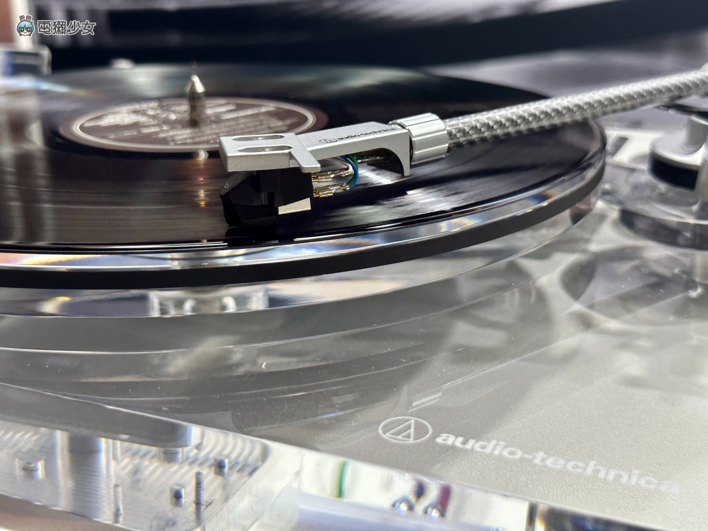 出门|铁三角 60 周年了!推出五款精美限量商品 从黑胶唱头到无线耳机 还有复刻版 Sound Burger 真的爱了 内容图9 潮品文-大潮社旗下实时最新热点娱乐时尚数码等新闻资讯网站! 出门|铁三角 60 周年了!推出五款精美限量商品 从黑胶唱头到无线耳机 还有复刻版 Sound Burger 真的爱了