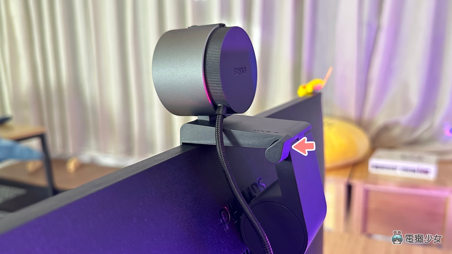 是视讯镜头也是放大镜!可翻转的 BenQ ideaCam S1 智慧镜头 开箱玩给你看 内容图6 潮品文-大潮社旗下实时最新热点娱乐时尚数码等新闻资讯网站! 是视讯镜头也是放大镜!可翻转的 BenQ ideaCam S1 智慧镜头 开箱玩给你看