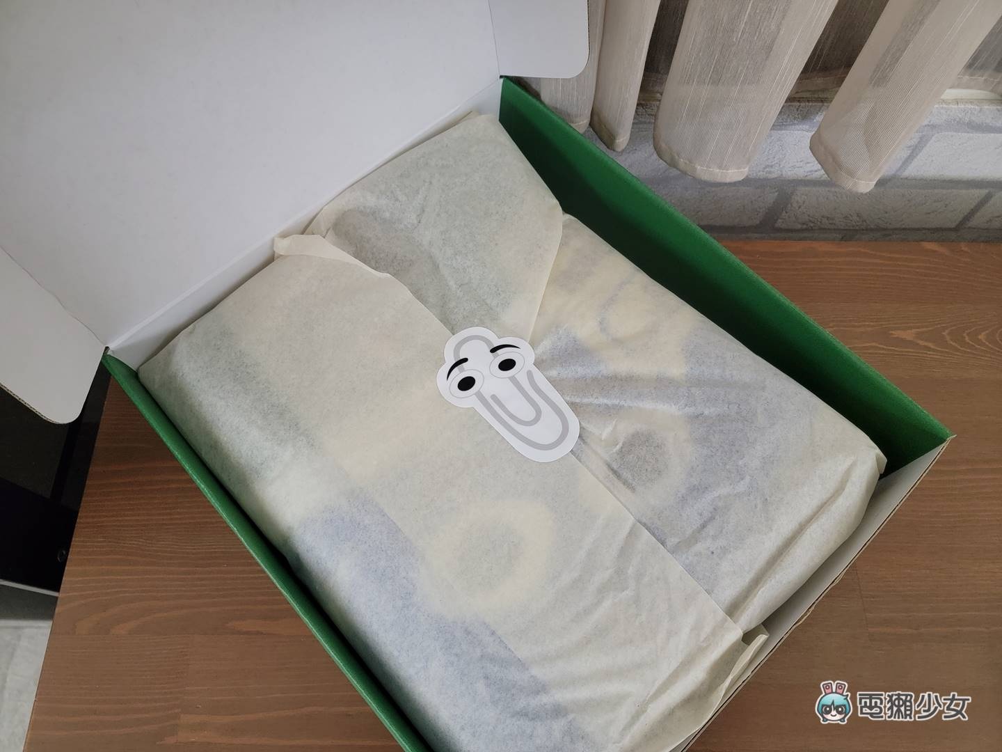 开箱｜微软年度丑毛衣实穿，2022 年冬天派出 Office 小帮手回纹针 Clippy 给我温暖 数码科技 图5张