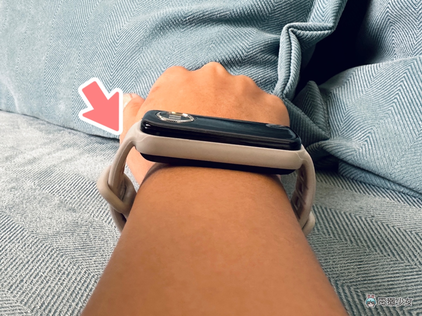 开箱|ASUS VivoWatch 5 AERO 健康手环可以用指尖测血氧!上手看中国台湾的智慧手环的实力究竟⋯⋯? 内容图4 潮品文-大潮社旗下实时最新热点娱乐时尚数码等新闻资讯网站! 开箱|ASUS VivoWatch 5 AERO 健康手环可以用指尖测血氧!上手看中国台湾的智慧手环的实力究竟⋯⋯?