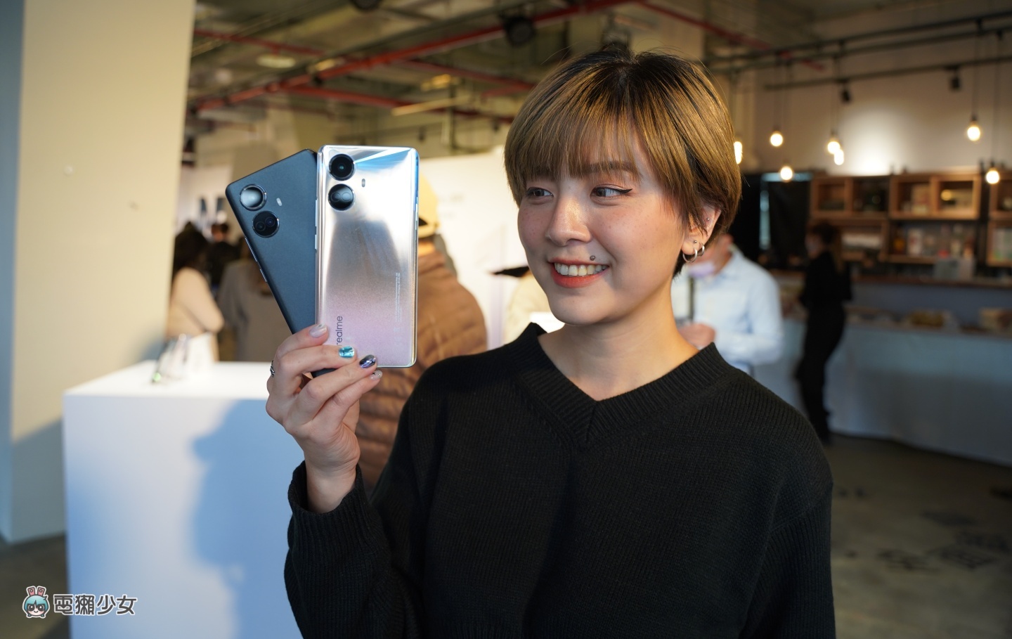 出门|realme 10 Pro 系列正式登台!曲面萤幕的 realme 10 Pro+ 只要 15,990 元就能入手 内容图3 潮品文-大潮社旗下实时最新热点娱乐时尚数码等新闻资讯网站! 出门|realme 10 Pro 系列正式登台!曲面萤幕的 realme 10 Pro+ 只要 15,990 元就能入手