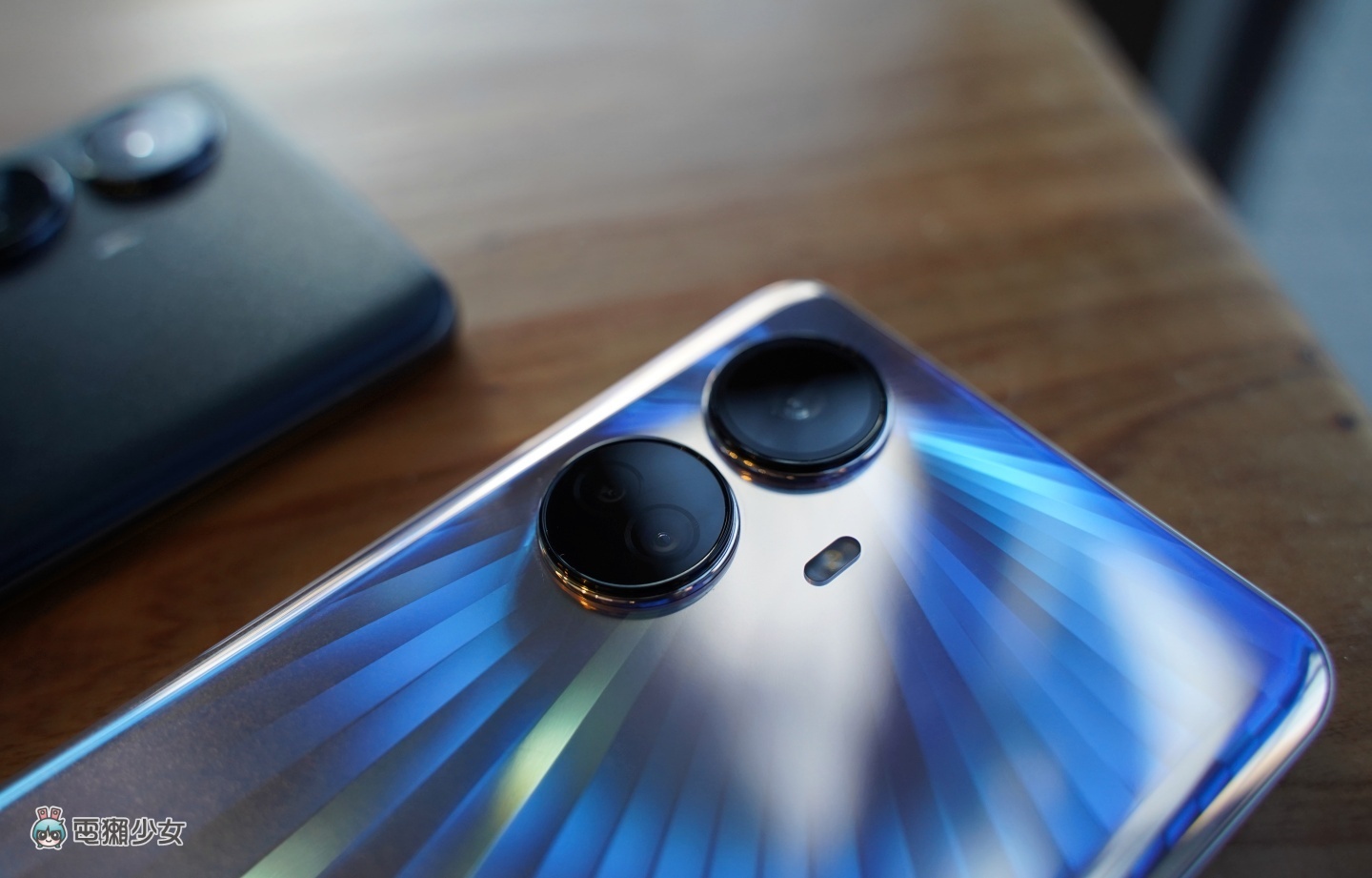 出门|realme 10 Pro 系列正式登台!曲面萤幕的 realme 10 Pro+ 只要 15,990 元就能入手 内容图8 潮品文-大潮社旗下实时最新热点娱乐时尚数码等新闻资讯网站! 出门|realme 10 Pro 系列正式登台!曲面萤幕的 realme 10 Pro+ 只要 15,990 元就能入手