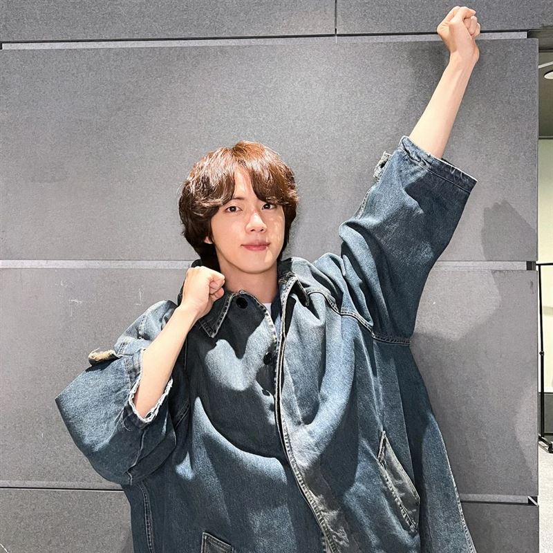BTS防弹少年团成员Jin入伍10天仍话题不断。（图／翻摄自Jin IG）