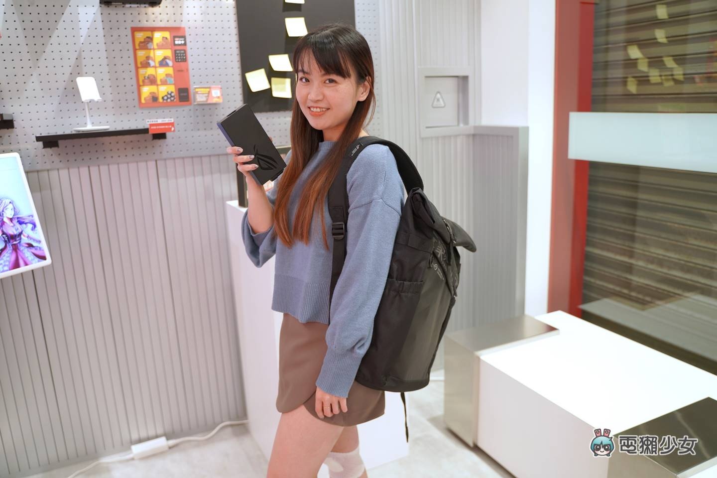 16 吋也能是翻转电竞笔电!ROG Flow X16 带着顶规 AMD 处理器与 NVIDIA 独立显卡翻过去,轻薄可携、灵活多工 内容图25 潮品文-大潮社旗下实时最新热点娱乐时尚数码等新闻资讯网站! 16 吋也能是翻转电竞笔电!ROG Flow X16 带着顶规 AMD 处理器与 NVIDIA 独立显卡翻过去,轻薄可携、灵活多工