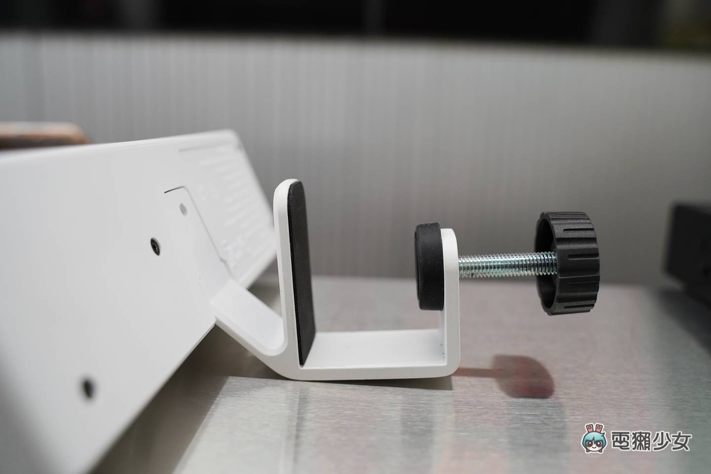 开箱|延长线也有学问?这个插座与产品之间最佳的桥梁进化到哪里了 Zmoji 架起来的延长线 内容图8 潮品文-大潮社旗下实时最新热点娱乐时尚数码等新闻资讯网站! 开箱|延长线也有学问?这个插座与产品之间最佳的桥梁进化到哪里了 Zmoji 架起来的延长线