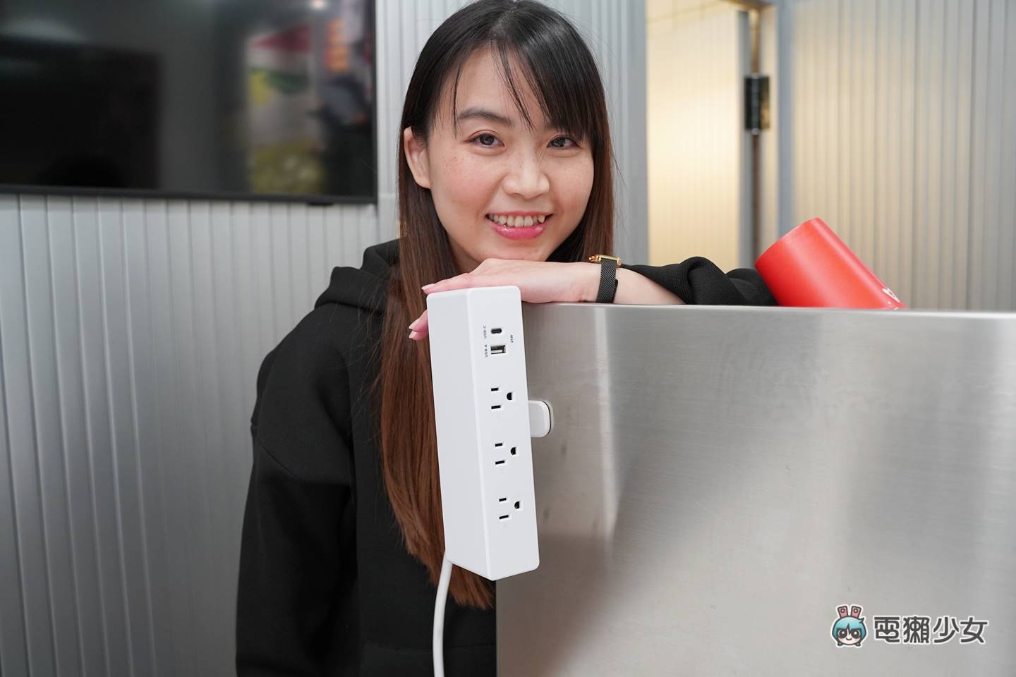 开箱|延长线也有学问?这个插座与产品之间最佳的桥梁进化到哪里了 Zmoji 架起来的延长线 内容图13 潮品文-大潮社旗下实时最新热点娱乐时尚数码等新闻资讯网站! 开箱|延长线也有学问?这个插座与产品之间最佳的桥梁进化到哪里了 Zmoji 架起来的延长线