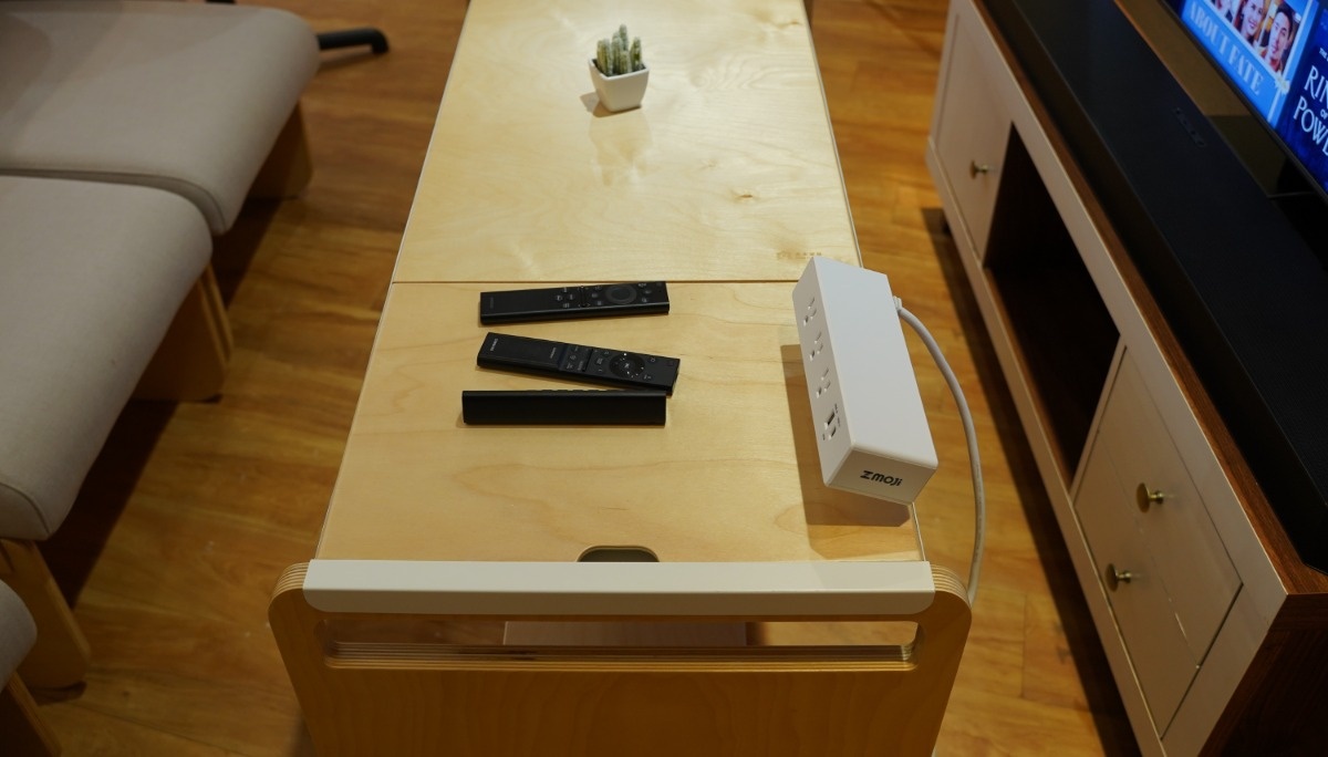 开箱｜延长线也有学问？这个插座与产品之间最佳的桥梁进化到哪里了 Zmoji 架起来的延长线