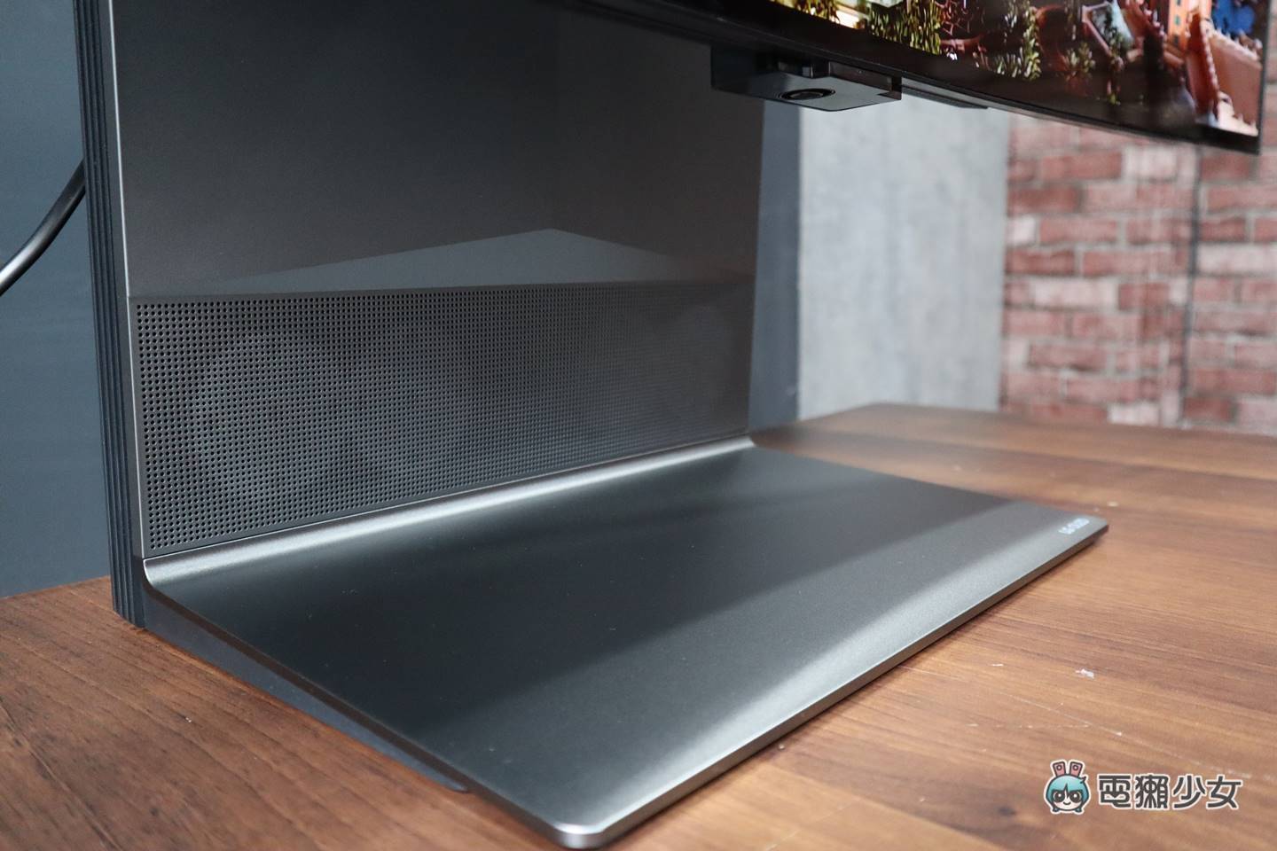 开箱|想电视变成曲面就用遥控器按!全球首款可调式曲面 LG OLED Flex 电视,也是电竞萤幕喔! 内容图13 潮品文-大潮社旗下实时最新热点娱乐时尚数码等新闻资讯网站! 开箱|想电视变成曲面就用遥控器按!全球首款可调式曲面 LG OLED Flex 电视,也是电竞萤幕喔!