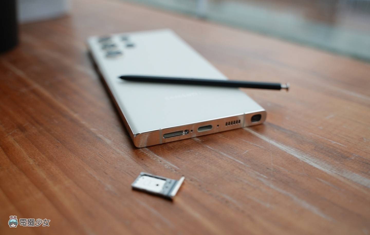 三星 Galaxy S23 Ultra 快速开箱!相机镜头和处理器是两大升级亮点 内容图9 潮品文-大潮社旗下实时最新热点娱乐时尚数码等新闻资讯网站! 三星 Galaxy S23 Ultra 快速开箱!相机镜头和处理器是两大升级亮点