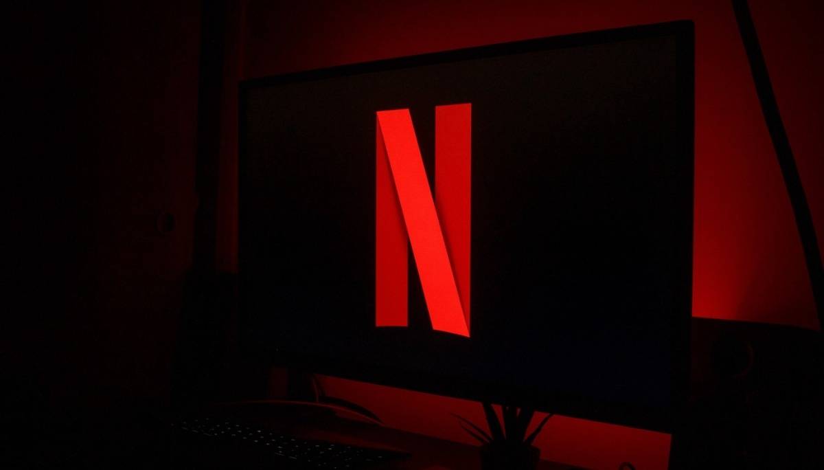Netflix‘ 共用帐号 ’四大 QA 一次看！如何验证装置？方案仅限同住用户？出门旅行怎么办？
