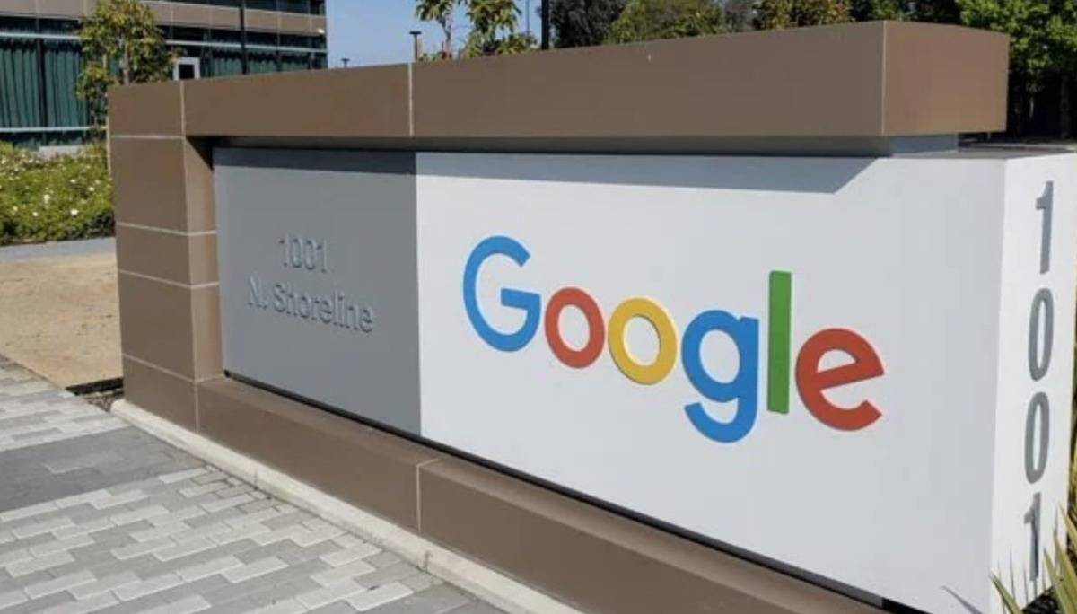 Google 对微软的 AI 大战还没打先输一半？聊天机器人 Bard 的宣传影片出漏洞 发表会展示机又闹失踪