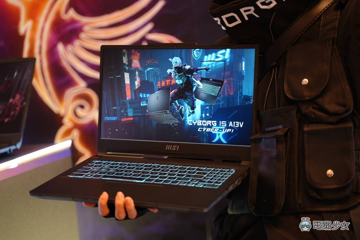 出门|旗舰机皇 17 万元 Titan GT77 登场!大好评商务 Prestige 系列出 13 吋 990 克轻薄笔电,新电竞系列诞生 内容图9 潮品文-大潮社旗下实时最新热点娱乐时尚数码等新闻资讯网站! 出门|旗舰机皇 17 万元 Titan GT77 登场!大好评商务 Prestige 系列出 13 吋 990 克轻薄笔电,新电竞系列诞生