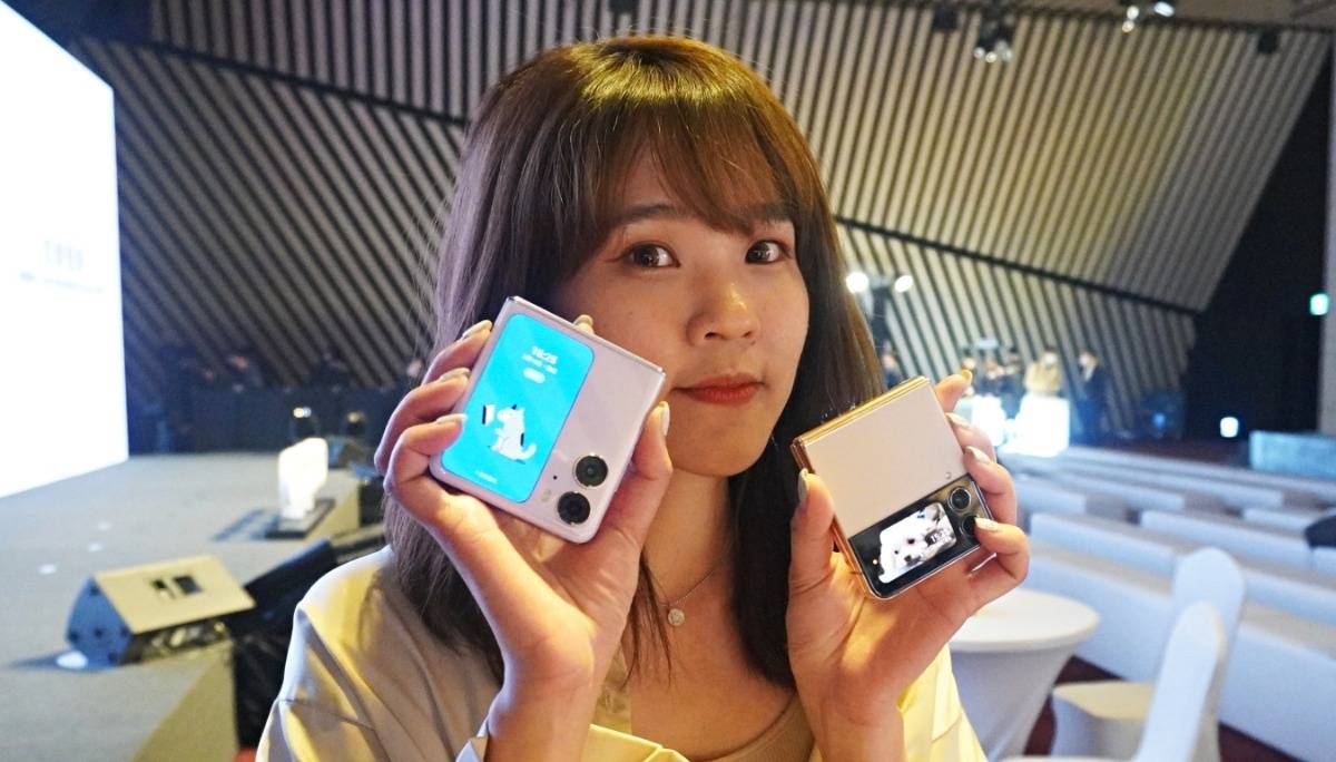 OPPO 折叠手机打赢三星了吗？让 Find N2 Flip 与 Galaxy Z Flip4 一较高下！（内有实机照）