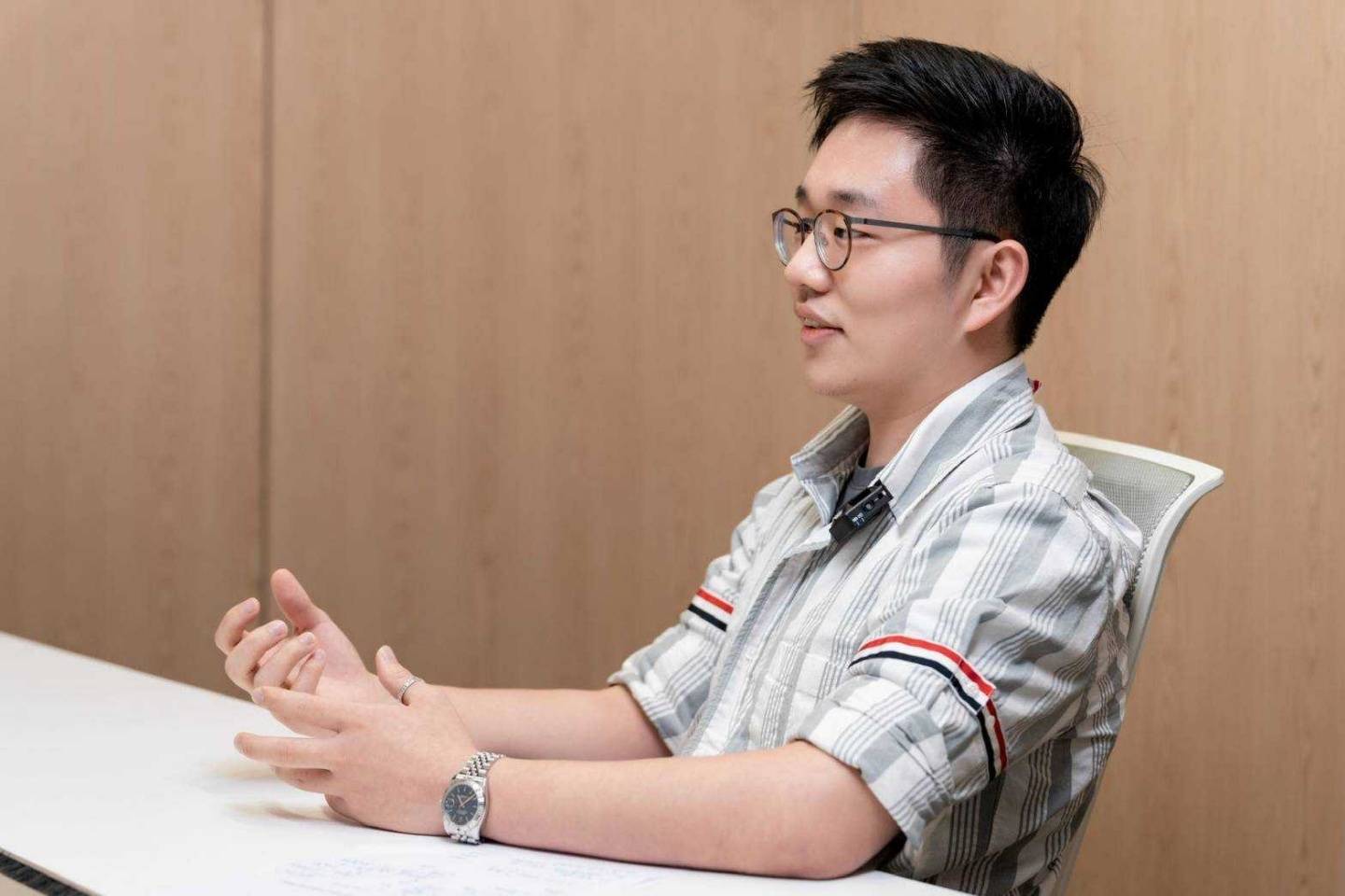 OPPO Find N2 Flip 哪里不凡?总部资深手机产品经理亲自解密折叠手机 内容图1 潮品文-大潮社旗下实时最新热点娱乐时尚数码等新闻资讯网站! OPPO Find N2 Flip 哪里不凡?总部资深手机产品经理亲自解密折叠手机