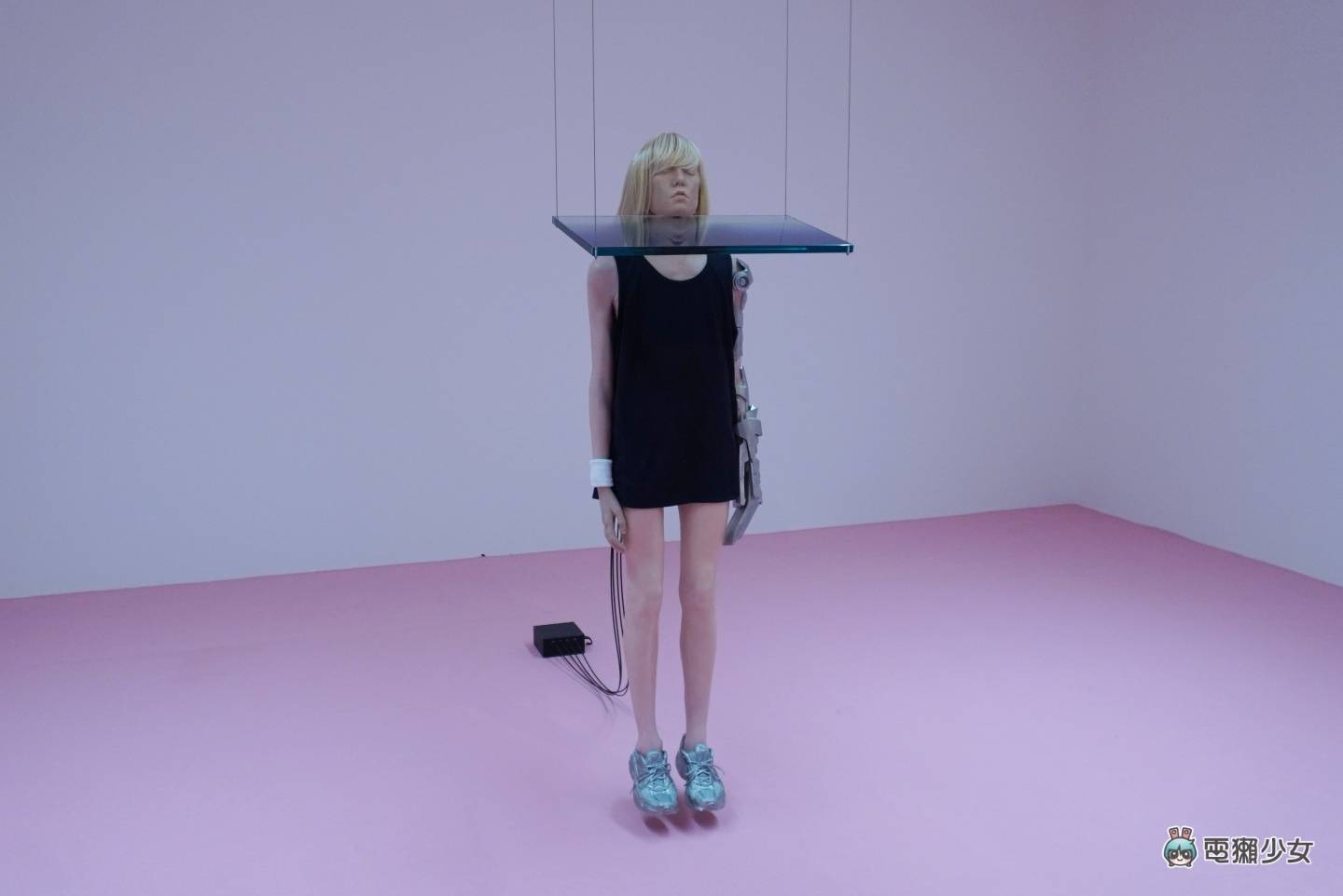 出门｜北美馆《未来身体：超自然雕塑》开展了！用 AI 与扩增实境探讨未来人类的生活样貌